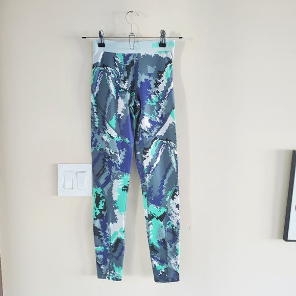 Nike leggings - Picture 2 of 5